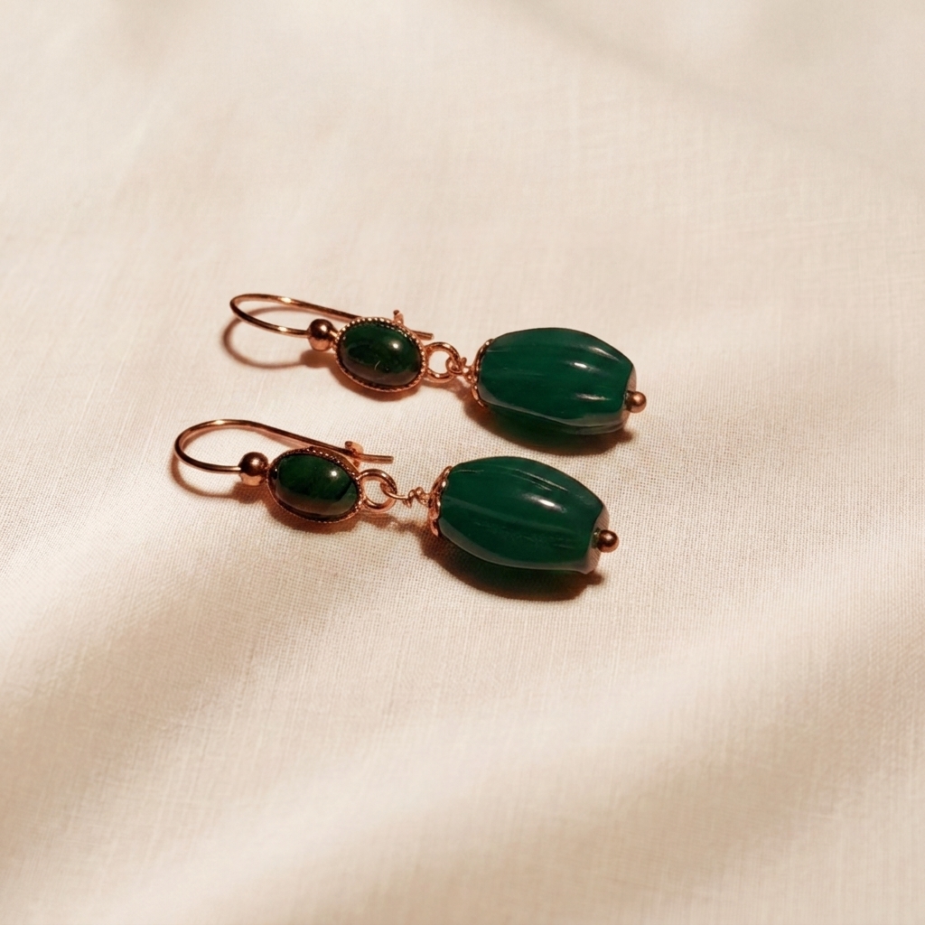 Orecchini con Pasta di Malachite e Agata Verde pendente Orecchini con Pasta di Malachite e Agata Verde pendente