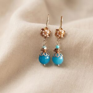 Orecchini con fiore ricco di Perle e Angelite Azzurra sferica pendente