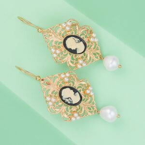 Orecchini con Cammeo Nero e Perle