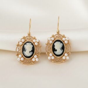 Orecchini in stile Liberty con Cammeo Nero e Perle