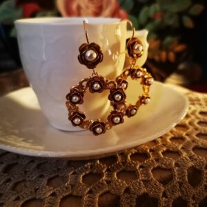 Orecchini cerchio di fiori con Perle