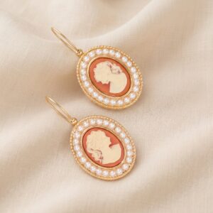 Orecchini con Cammeo Rosa e Perle