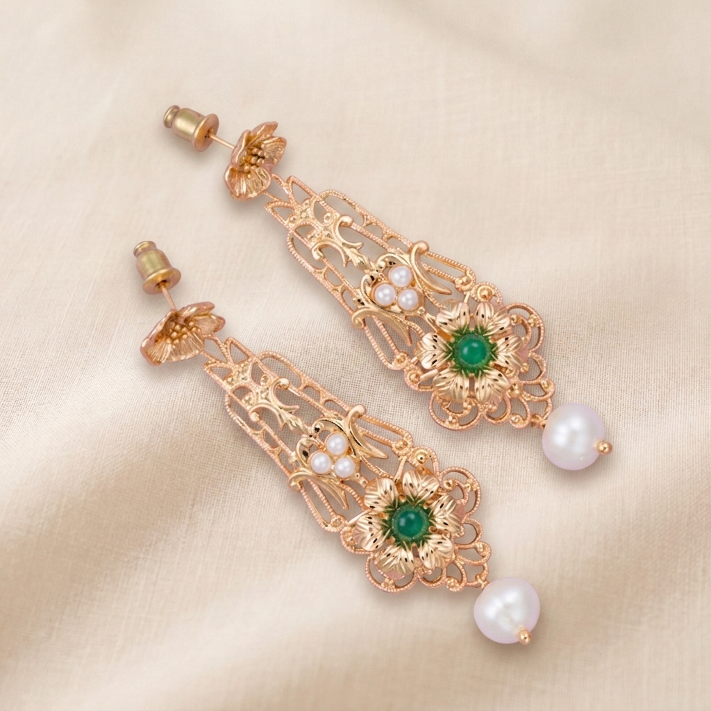 Orecchini in stile Liberty con Perle e Agata verde Orecchini in stile Liberty con Perle e Agata verde