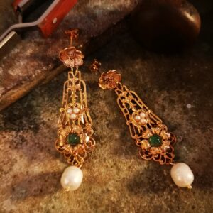 Orecchini in stile Liberty con Perle e Agata verde