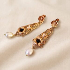 Orecchini in stile Liberty con Perle e Onice Nera
