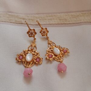 Orecchini a forma di cestino con Madreperla e Giada Rosa