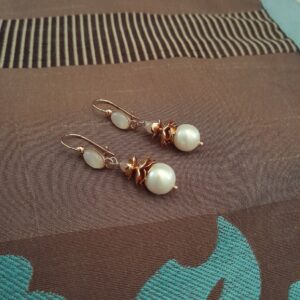 Orecchini con Madreperla e Perla pendente