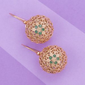 Orecchini in stile Rinascimentale con effetto filigrana